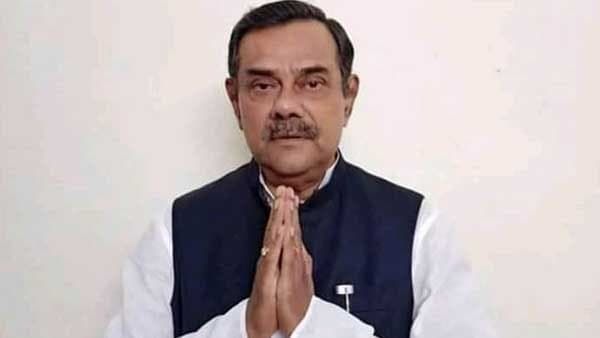 প্রার্থী তালিকা প্রকাশের আগেই 'বিস্ফোরক' পোস্ট তৃণমূল বিধায়কের! স্ট্যাটাস ঘিরে জল্পনা