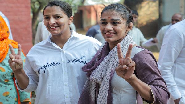 'দঙ্গল' খ্যাত ফোগাট পরিবারে শোক, ব্যর্থতার হতাশায় আত্মঘাতী ১৭ বছরের সদস্য