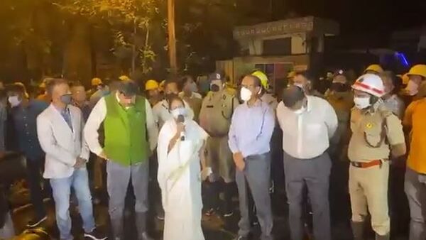 স্ট্র্যান্ড রোডে রেলের অফিসে মৃতদের পরিবারকে আর্থিক সাহায্য, দেওয়া হবে চাকরি, ঘোষণা মুখ্যমন্ত্রীর