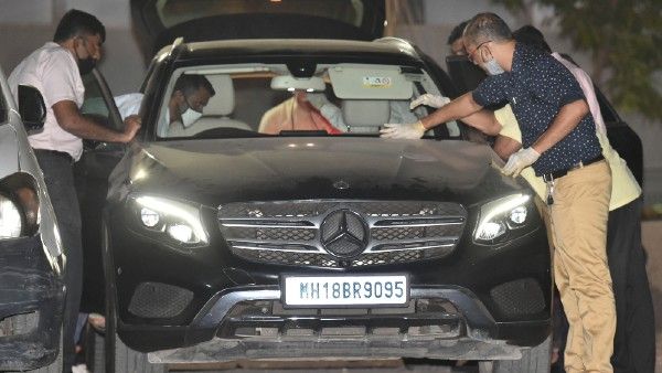 মুকেশ আম্বানির বাড়ির সামনে বিস্ফোরক বোঝাই গাড়িকাণ্ডের পর মুম্বইয়ে পুলিশ কমিশনার বদল, জল্পনা বহু মহলে