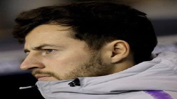 জয় দিয়েই অভিষেক ইংলিশ প্রিমিয়ার লিগের সর্বকনিষ্ঠ কোচ ম্যাসনের