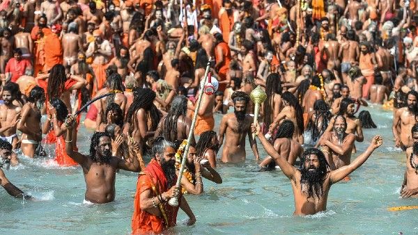 বাড়ছে উদ্বেগ, দেশে করোনার বাড়বাড়ন্তের জন্য কুম্ভমেলা-রমজানকেই কাঠগড়ায় তুললেন স্বরাষ্ট্রমন্ত্রী