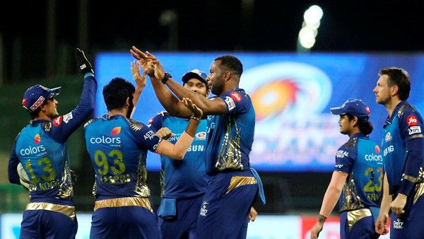 কোহলিকে অস্বস্তিতে ফেলার অভিজ্ঞতা রয়েছে, মুম্বইয়ের তুরুপের তাস ৬ ফুট ৮ ইঞ্চির পেসারের