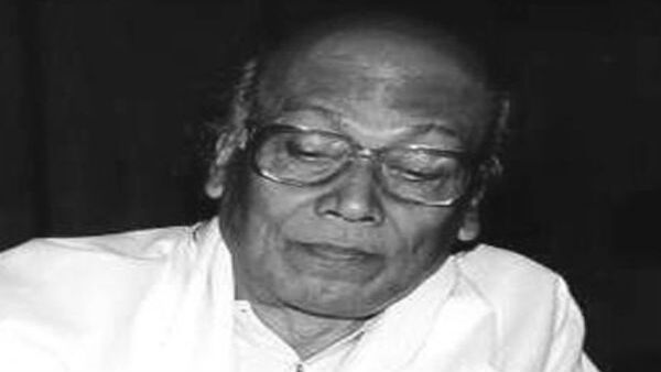 প্রয়াত কবি শঙ্খ ঘোষ, করোনার দ্বিতীয় ঢেউয়ে বাড়িতে শেষ নিঃশ্বাস ত্যাগ