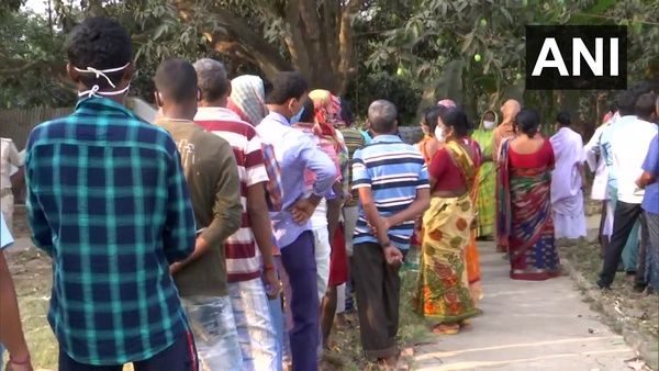 LIVE অষ্টম দফার ভোট পর্ব শেষ হতেই শুরু বুথ ফেরৎ সমীক্ষায় কী উঠে এল