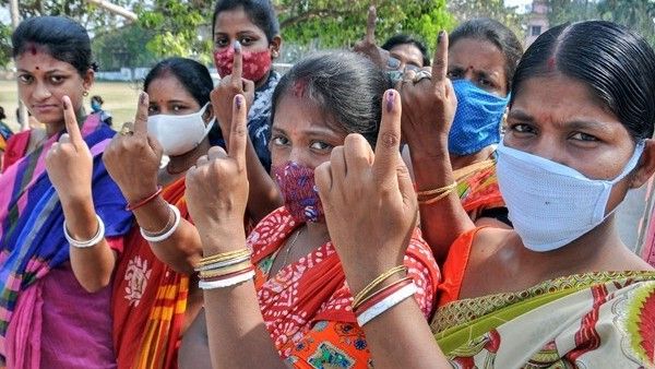 রাত পোহালেই ভোট চতুর্থী, কতটা জমবে খেলা? নজরে কোন কোন তারকা প্রার্থী?