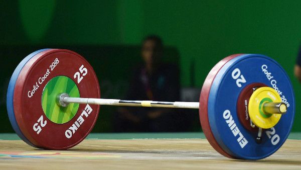 জাতীয় ভারোত্তোলন প্রতিযোগিতায় সোনা জিতলেন ২২ বছরের অক্ষতা