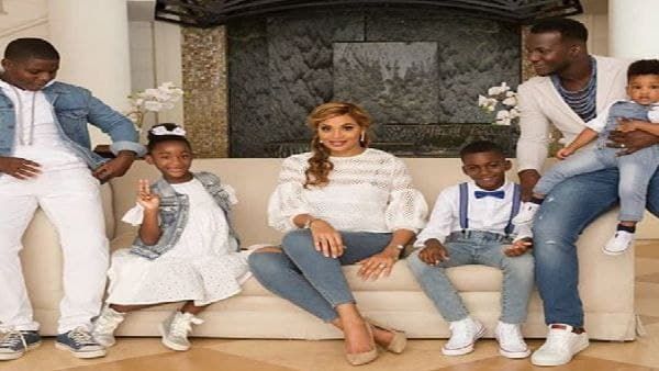 পুত্রের সঙ্গে একই ম্যাচ খেললেন বিশ্বকাপজয়ী ক্যারিবিয়ান, স্যামির আগেও রয়েছে এমন নজির