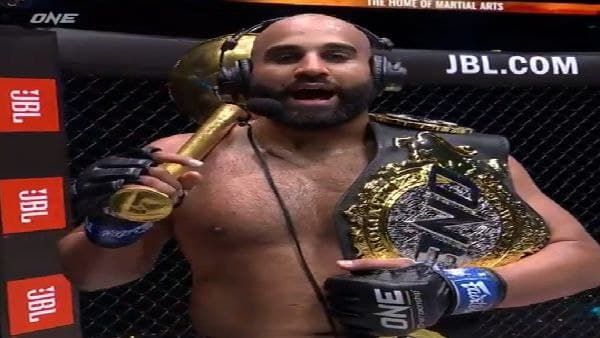 প্রথম ভারতীয় বংশোদ্ভূত হিসেবে মিক্সড মার্শাল আর্টে বিশ্বচ্যাম্পিয়ন অর্জন সিং ভুলার