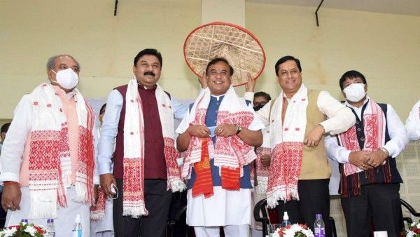 যুবনেতা থেকে অসমের মুখ্যমন্ত্রী, একনজরে হিমন্ত বিশ্বশর্মার রাজনৈতিক উত্থান