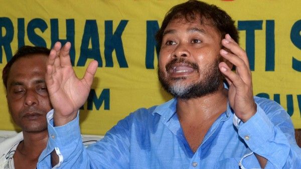 প্রচার থেকে শতহস্ত দূরে থাকার পরও এনআইএ হেফাজতে থাকা অখিল গগৈ জয়ী হলেন শিবসাগর কেন্দ্রে