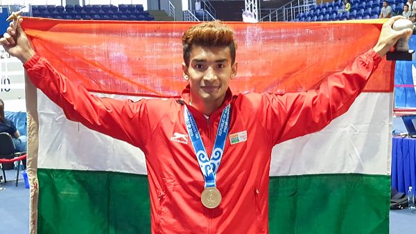 এশিয়ান বক্সিং চ্যাম্পিয়নশিপে জয় দিয়ে অভিযান শুরু ভারতের, হুসাম্মউদ্দিন-শিবার দুর্দান্ত লড়াই