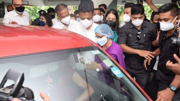 নারদকাণ্ডে অপ্রত্যাশিতভাবে গ্রেফতারি! আরও বাড়ানো হচ্ছে ফিরহাদের নিরাপত্তা, ঘিরে রাখা হবে বাড়িও