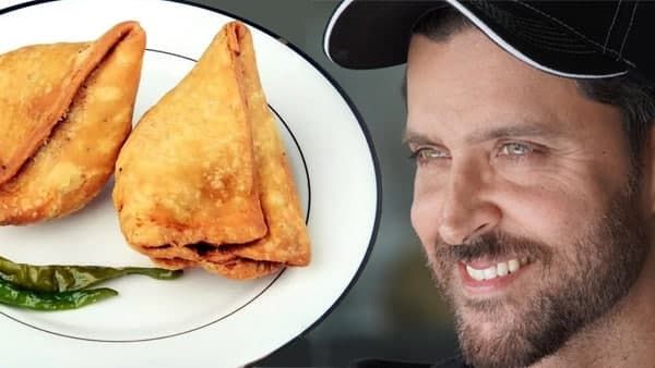 সিঙ্গারা ছাড়া চলে না হৃতিকের! বলিউডের কোন তারকার কোন ভাজাভুজি খাবার সবচেয়ে প্রিয় জানুন