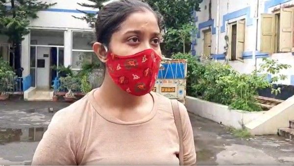 দমদমের এক মডেলের একাউন্ট থেকে টাকা গায়েব হওয়ার অভিযোগ