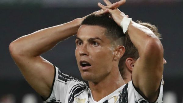 Euro 2020 : রোনাল্ডোর জন্য একদিনে কোকাকোলার ক্ষতি ৩৩ হাজার কোটি টাকা