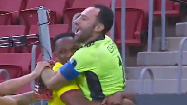 Copa America : কোয়ার্টার ফাইনালে উরুগুয়ের হারে সুয়ারেজ-কাভানির বিদায়, সেমিফাইনালে কলম্বিয়া