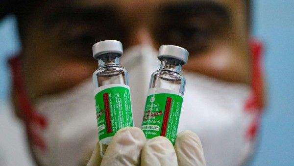 কলকাতায় বাড়ছে ভ্যাকসিন সঙ্কট, ৭ বেসরকারি হাসপাতালে বন্ধের পথে টিকাকরণ প্রক্রিয়া