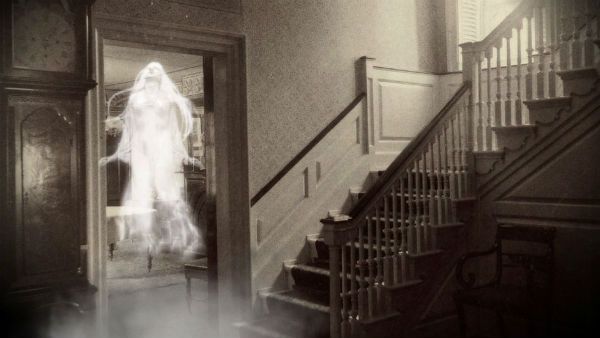 অলৌকিক কাণ্ডে ঠাসা জনশূন্য এই গ্রামে ঘোরাফেরা করে এক অশরীরী! এমন আজব গাঁ বিক্রি হচ্ছে কত টাকায় জানেন