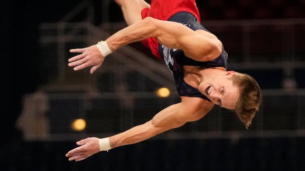 এবার টোকিও অলিম্পিকের প্রি-ট্রেনিং ক্যাম্প থেকে করোনা আক্রান্ত আমেরিকার জিমন্যাস্ট