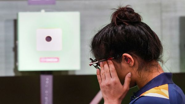 Tokyo Olympics : শুটিংয়ে হতাশা অব্যাহত, ২৫ মিটার পিস্তলের ফাইনালে পৌঁছতে ব্যর্থ মানু-রাহি
