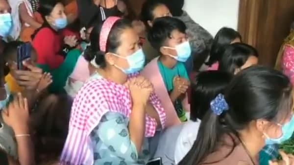 চাষবাস আর চায়ের দোকানের টাকাতে জুটত না খাবার! সেই মেয়ের কাঁধেই 'গোটা দেশের ভার'