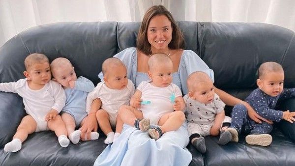 শিশুদের প্রতি আসক্তি, রাশিয়ান যুবতী শপথ নিলেন ১০৫ সন্তানের মা হওয়ার