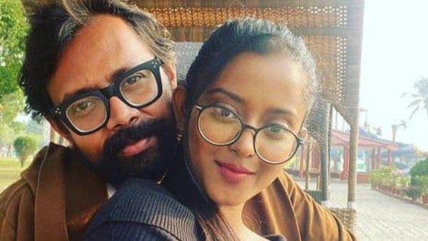 পরিচালক স্বর্ণেন্দু সমাদ্দারের সঙ্গে চুটিয়ে প্রেম করছেন ‘‌নয়ন’‌, জানুন শ্রুতি দাসের প্রেমে পড়ার গল্প