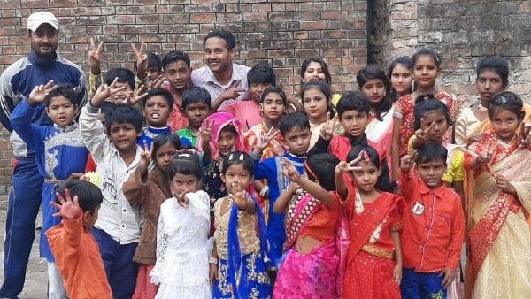 কলকাতা জুড়ে বিনে পয়সার Roll-on-Wheels এর স্বপ্ন দেখেন পথশিশুদের 'রোলকাকু'