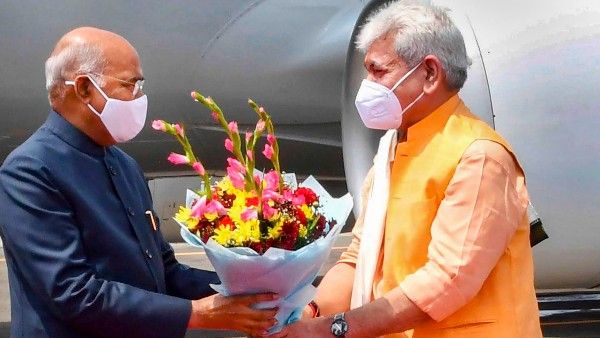 কার্গিল বিজয় দিবস! সঙ্গ দিচ্ছে না আবহাওয়া, শ্রীনগরে পৌঁছেও বাতিল রাষ্ট্রপতির দ্রাসে সফর