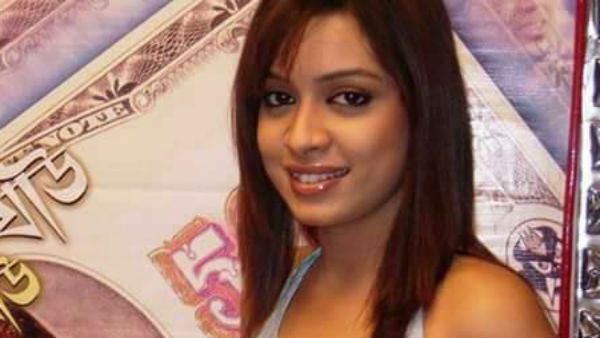 'মিড লাইভ ক্রাইসিস মানুষকে 'ফ্রাস্ট্রেটেড' করে দেয়, শ্রীলেখাকে তোপ দেগে পোস্ট রিমঝিমের