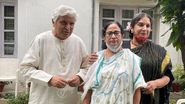 'পরিবর্তন আসছেই', মমতার সঙ্গে সাক্ষাতের পর বার্তা জাভেদ-শাবানার