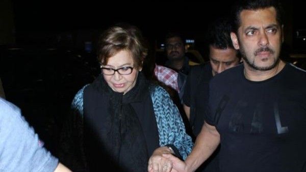 আমিরকন্যার সঙ্গে কিরণের সম্পর্ক কেমন! বলিউডে সৎমায়েদের সঙ্গে স্টারকিডদের রসায়ন একনজরে