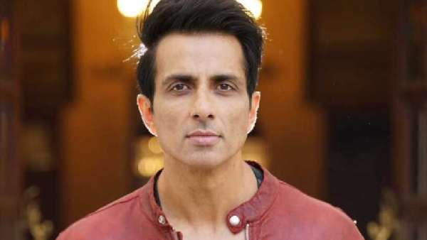 চিকিৎসার অভাবে দৃষ্টি হারাতে বসেছেন এই জনপ্রিয় অভিনেত্রী, আর্থিক কষ্টে 'মসিহা' সোনুর মুখাপেক্ষী শগুফতা