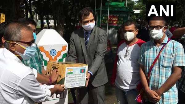 বাংলাদেশের প্রধানমন্ত্রী শেখ হাসিনাকে বিশেষ উপহার বিপ্লব দেবের, কী পাঠালেন ত্রিপুরার মুখ্যমন্ত্রী