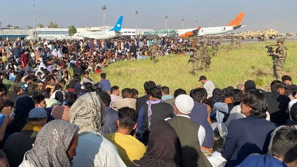 কাবুলে আরও জঙ্গি হামলার আশঙ্কা, সতর্ক করলেন আমেরিকার প্রেসিডেন্ট বাইডেন
