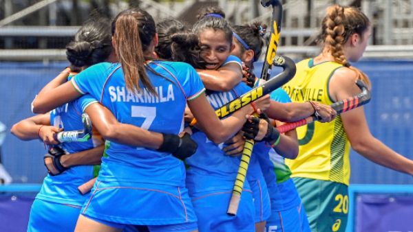 Tokyo Olympics : প্রথমবার হকির শেষ চারে ভারতীয় মহিলারা, অস্ট্রেলিয়ার বিরুদ্ধে রুদ্ধশ্বাস জয়
