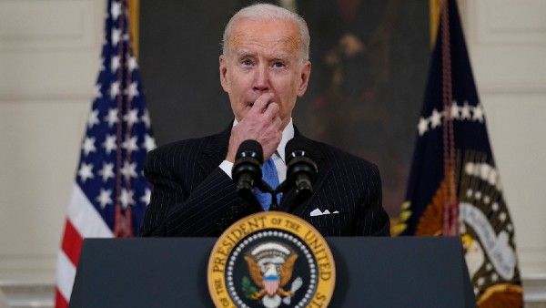 শিয়রে তালিবান কাঁটা, মসনদে বসার পর প্রথমবারের পর আশাতীত ভাবে কমছে বাইডেনের জনপ্রিয়তা