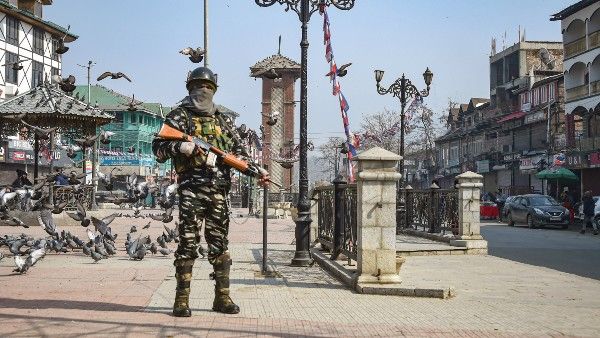 বালুচিস্তানে ভয়াবহ বিস্ফোরণ, কমপক্ষে ৯ চিনা নাগরিক নিহত
