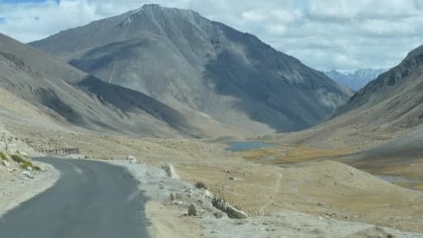 শুরু হল গরমের ছুটি, স্পেস্যাল প্যাকেজে ঘুরে আসুন লাদাখ