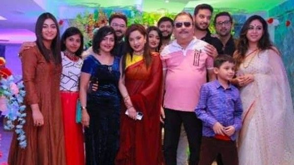 টেলি তারকার বিবাহবার্ষিকীতে মদন মিত্রের লাইভ, সঙ্গে বিজেপির রিমঝিম মিত্র, তরজা তুঙ্গে