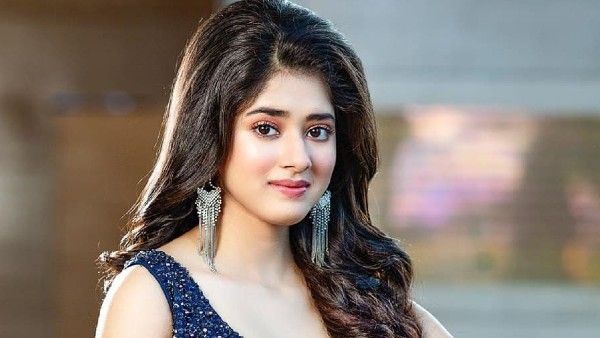 ‘‌ছাইয়া ছাইয়া’‌ গানে নজরকাড়া নাচ দিতিপ্রিয়ার, রানিমার প্রশংসায় গোবিন্দা