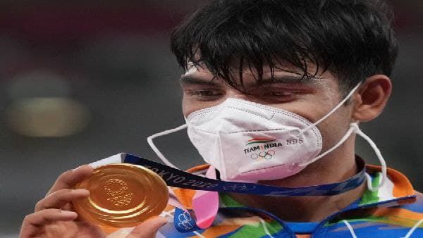 টোকিও অলিম্পিকে সোনা জিতে কয়েক কোটির মালিক নীরজ, কারা দিচ্ছে কী পুরস্কার জেনে নিন