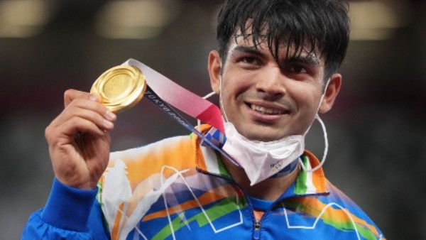 নীরজ চোপড়াকে পরম বশিষ্ঠ সেবা পদকে সম্মানিত করলেন রাষ্ট্রপতি, হরিয়ানার ট্যাবলোতেও জ্যাভলিনে সোনাজয়ী