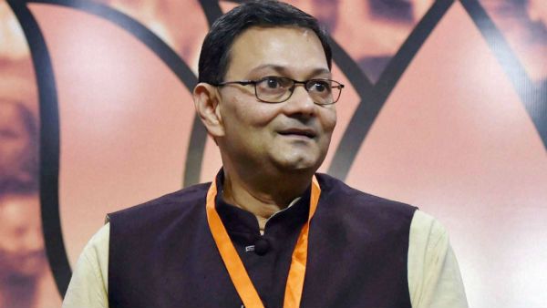 নেতাজির মৃত্যুদিন নির্দিষ্ট করে টুইট যুব কংগ্রেসের, চন্দ্র বোস বললেন 'অর্থহীন'