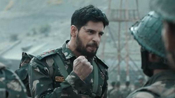 সিদ্ধার্থ মালহোত্রা-কিয়ারা আদাবানিরা 'শেরশাহ' ছবির জন্য কত কোটি টাকা পারিশ্রমিক পেয়েছিলেন জানেন?