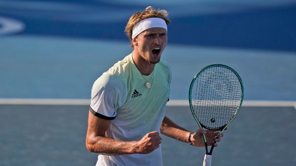 জোকোভিচকে হারিয়ে দিলেন জেরেভ, এটিপি ওয়ার্ল্ড ট্যুর ফাইনালে সামনে মেদভেদেভ