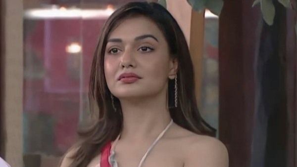 Bigg Boss OTT দিব্যা আগরওয়াল জিতলেন বিগ বস ওটিটি