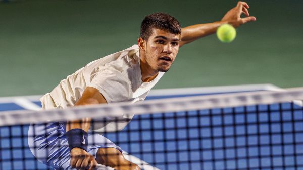 US Open : আগাসিকে টপকে আলকারাজের নতুন ইতিহাস, কোয়ার্টার ফাইনালে মেদভেদেভ