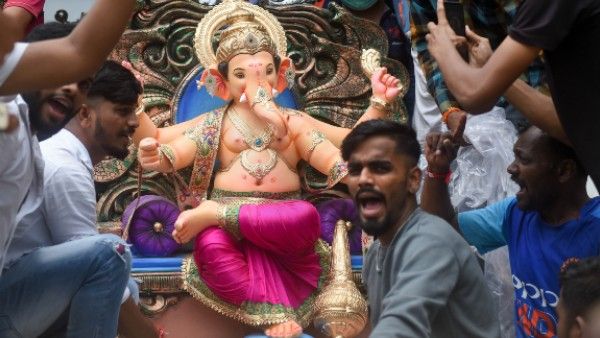 গণেশ চতুর্থী উপলক্ষে ৩১ অগাস্ট মাংস নিষিদ্ধ, বিশেষ বিজ্ঞপ্তি জারি এই রাজ্যে